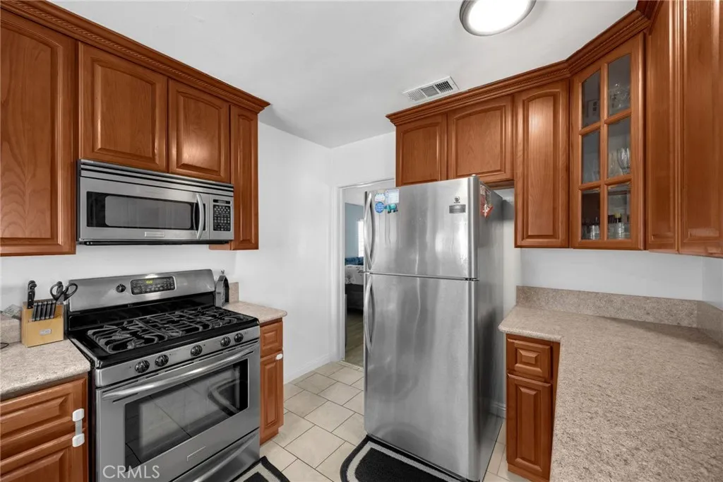 Additional image 61 of 304 S Colfax St, La Habra, CA 90631