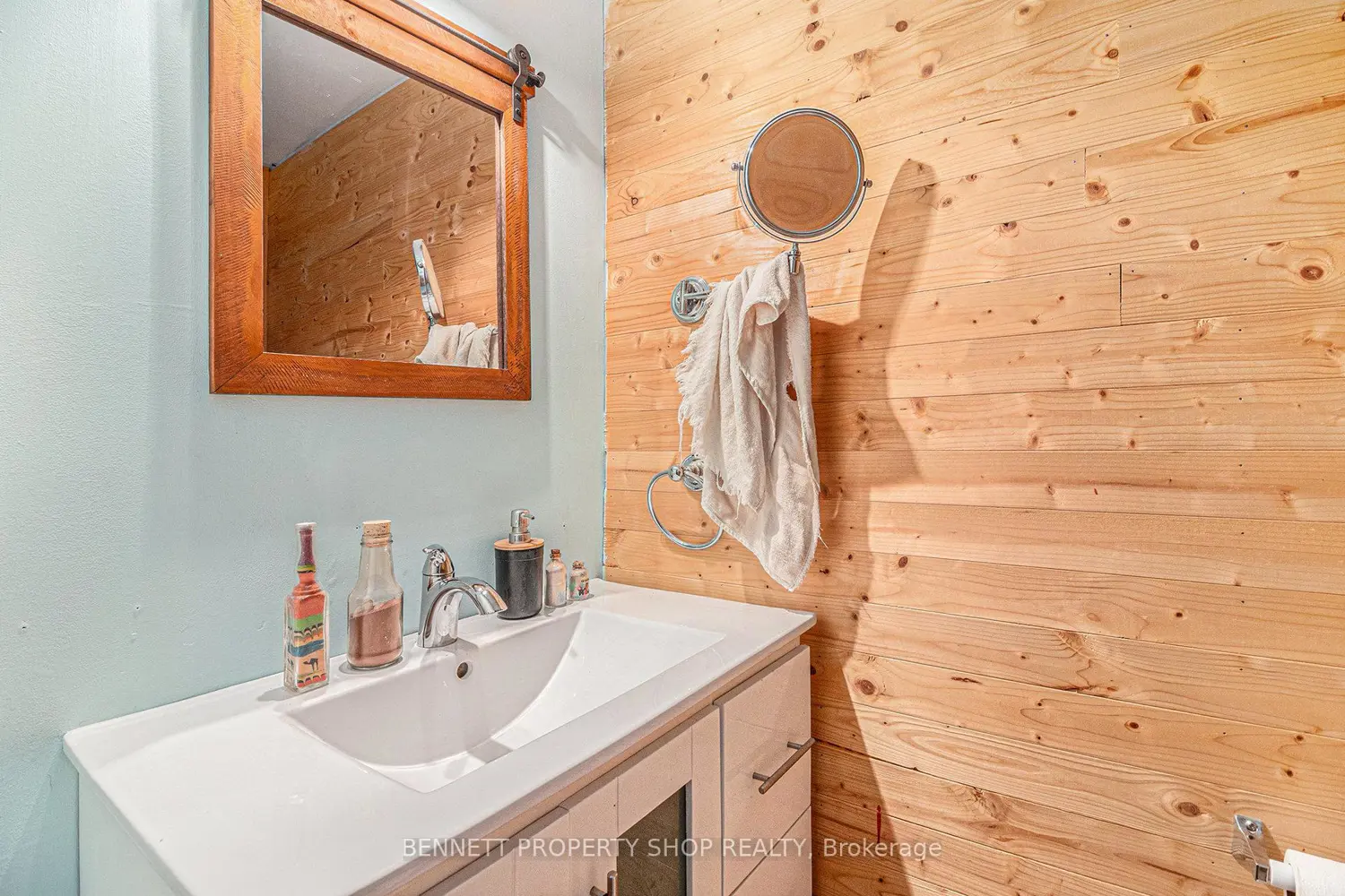 Additional image 13 of 2489 Du Lac Road