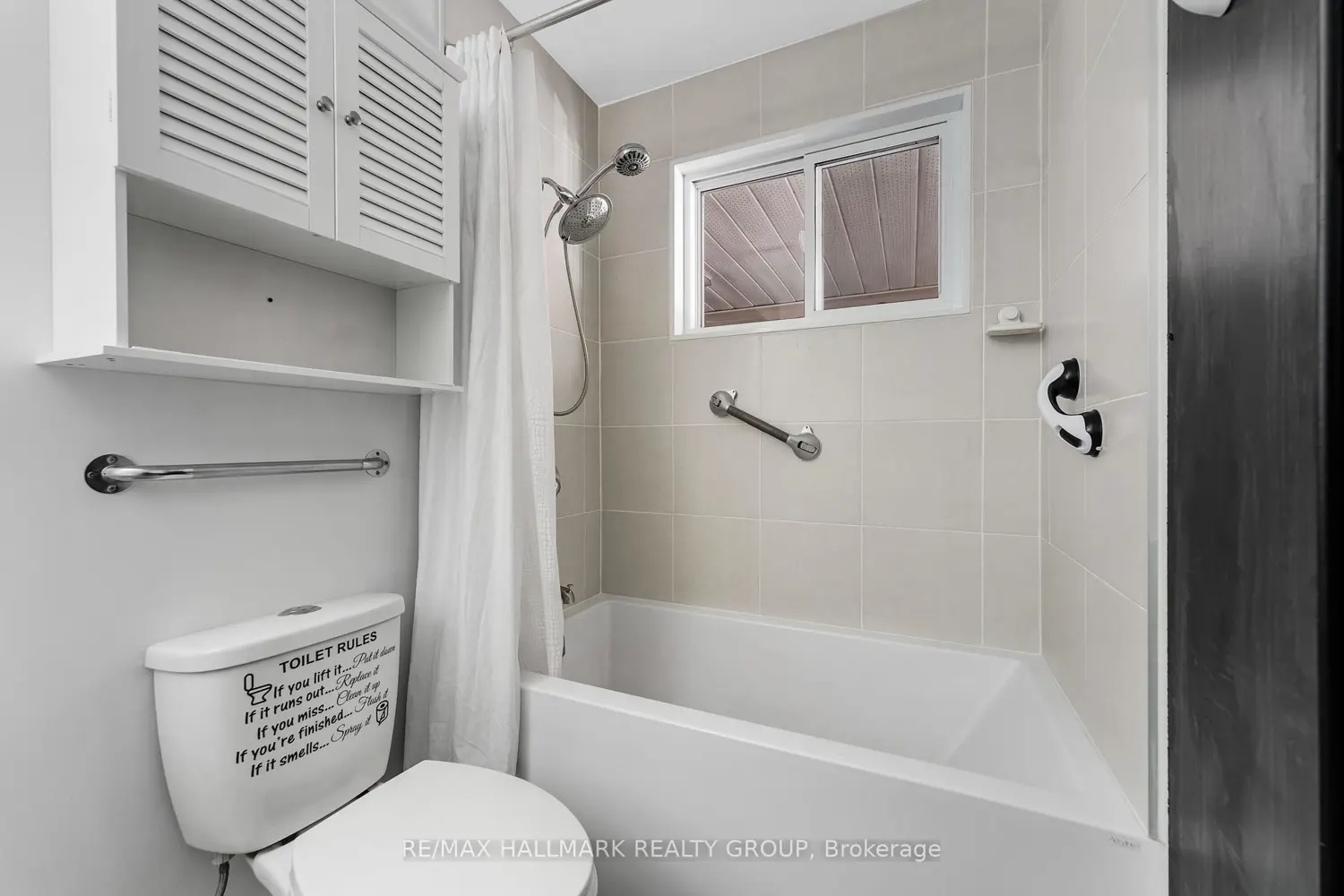 591 Eastvale Drive photo 4