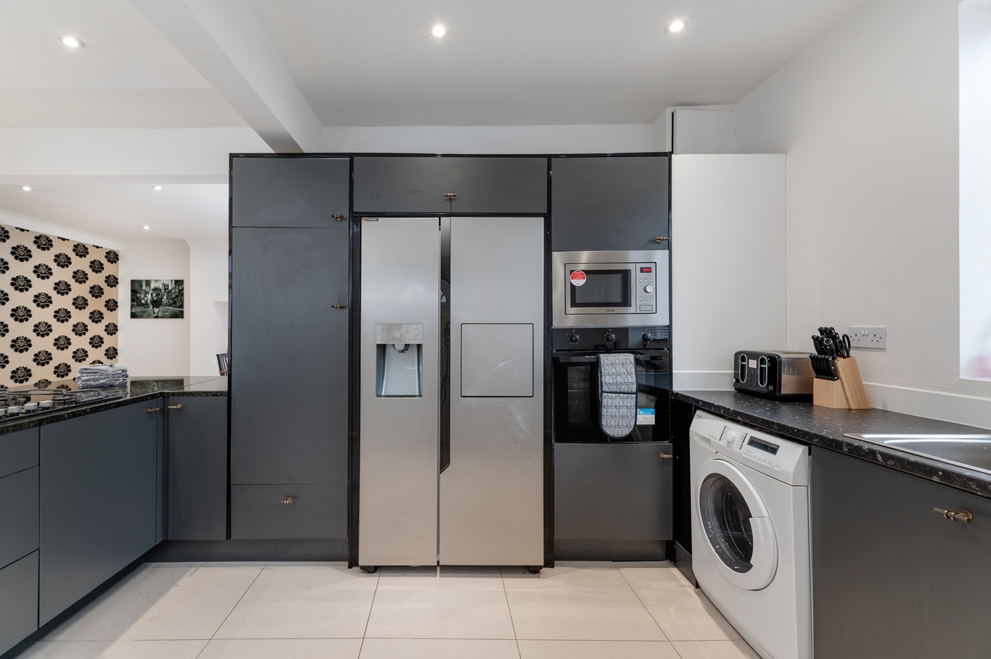 Additional image 23 of 5 Bed Detached House, Fully Furnished In North Leeds, LS17, N1 7GU