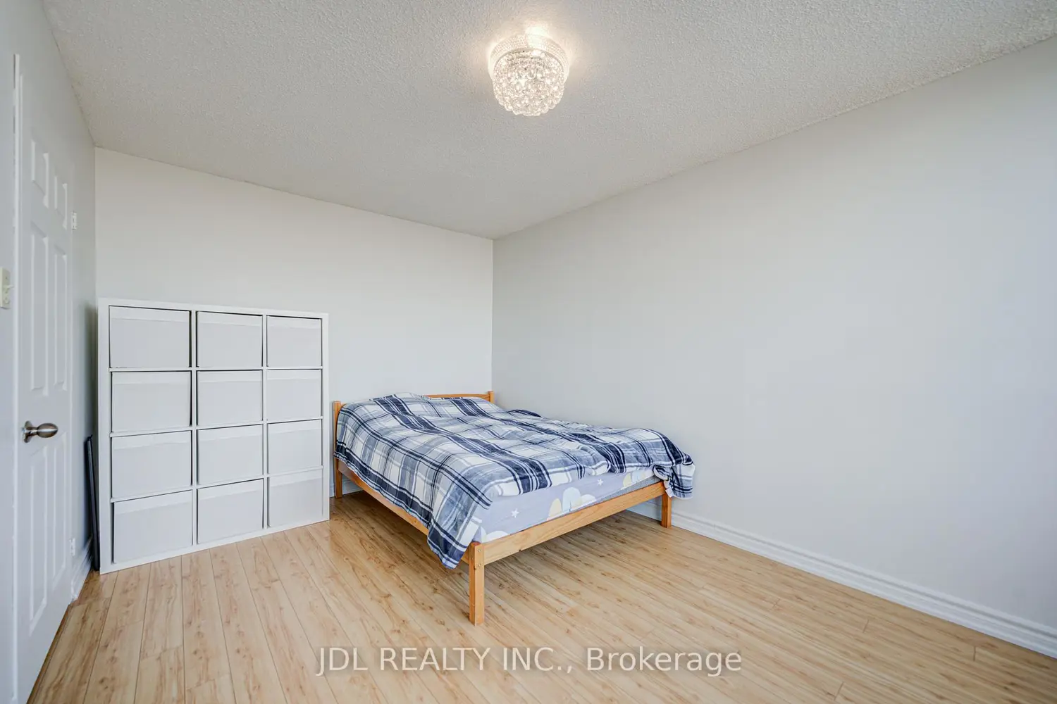 Additional image 14 of 1 Reidmount Avenue 1106