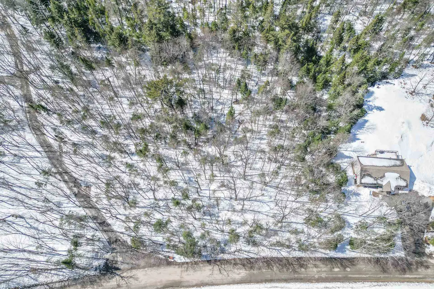 Additional image 3 of 989 North Waseosa Lake Road