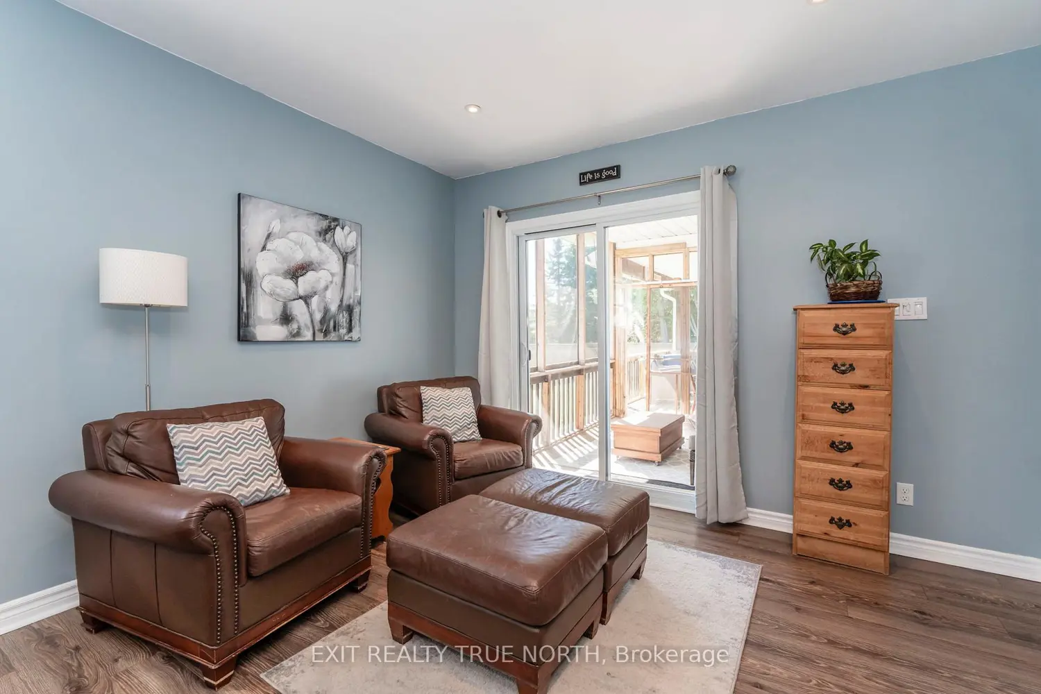 Additional image 10 of 8254 93 Highway