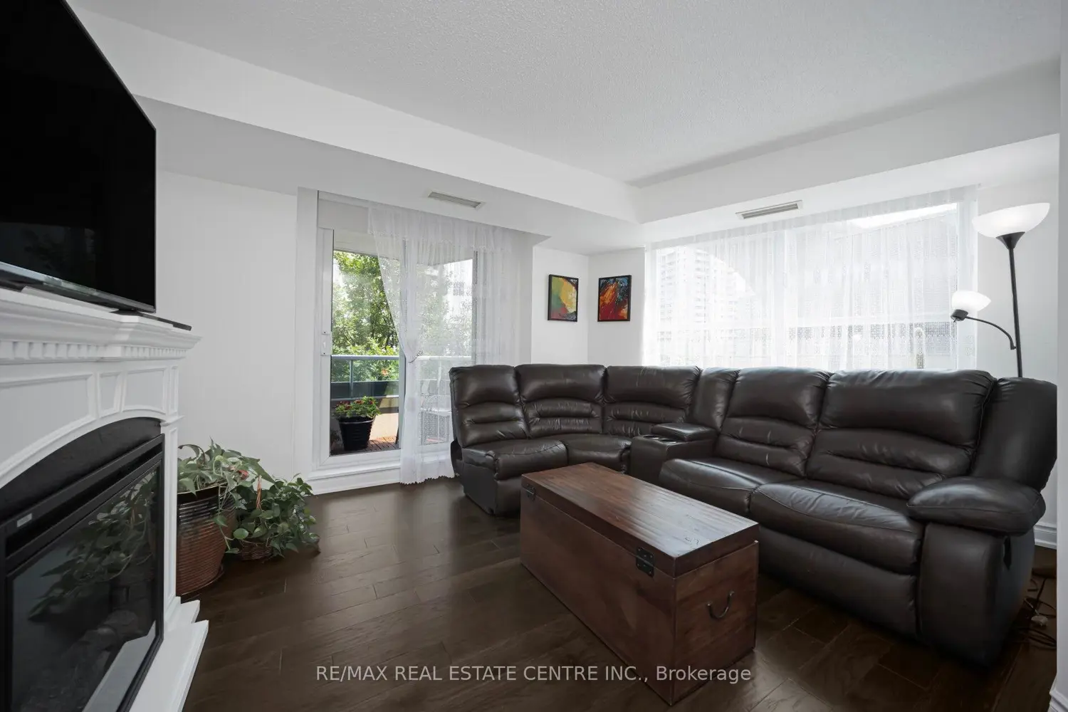 Additional image 10 of 1 Elm Drive 302