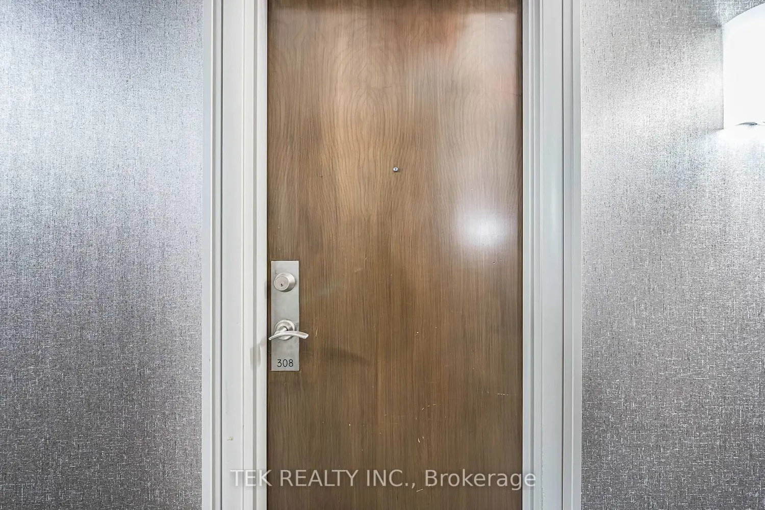 Additional image 3 of 21 Hillcrest Avenue 308
