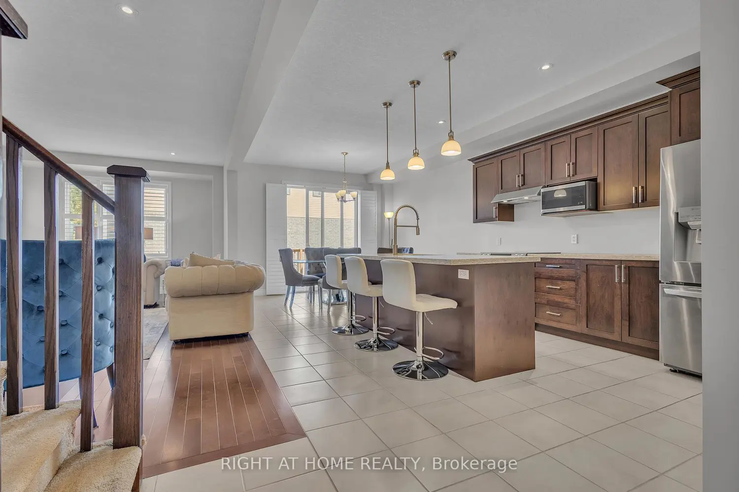 Additional image 4 of 321 Carriage Way