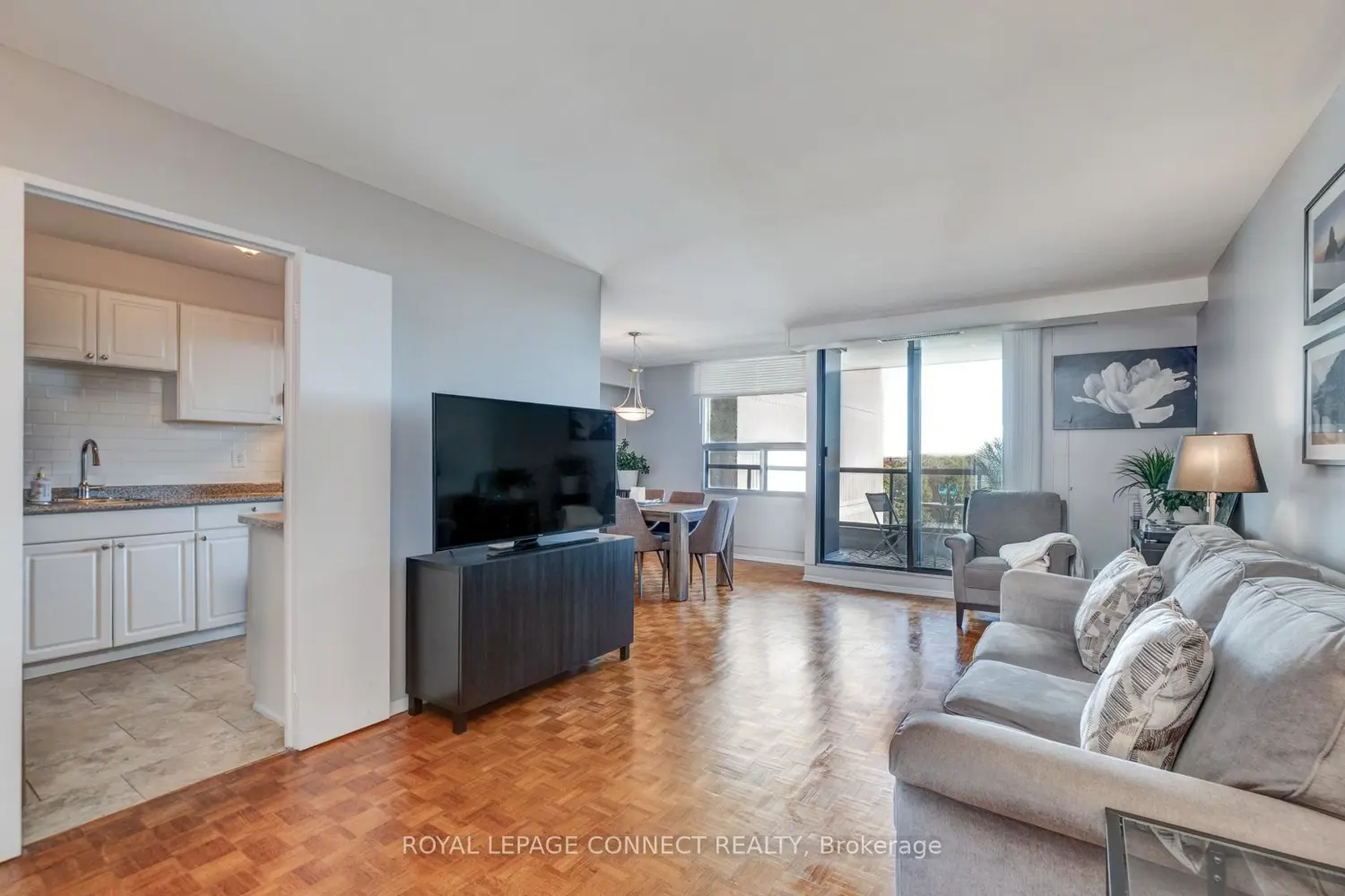 Additional image 4 of 92 Church Street 906