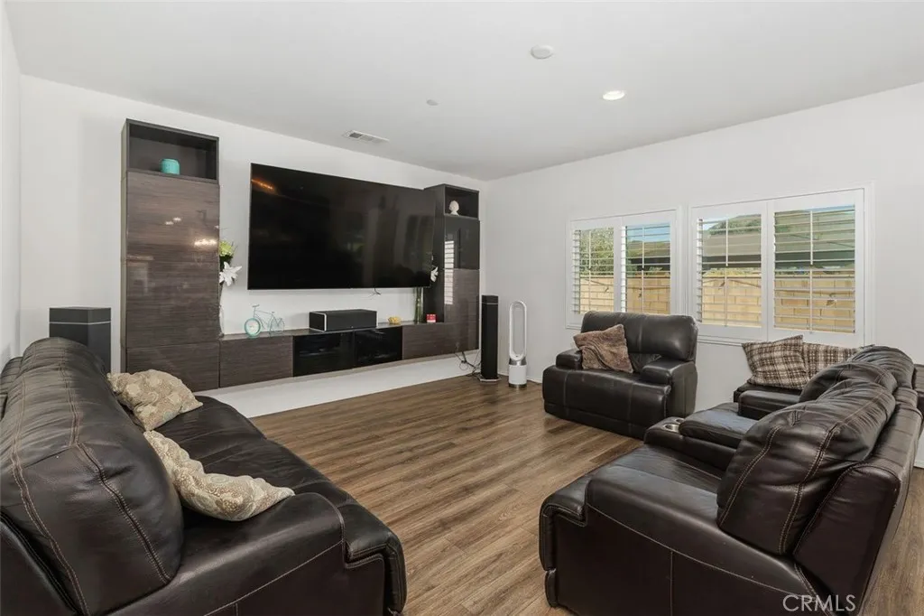 Additional image 6 of 3229 Quarry Drive, Jurupa Valley, CA 92509