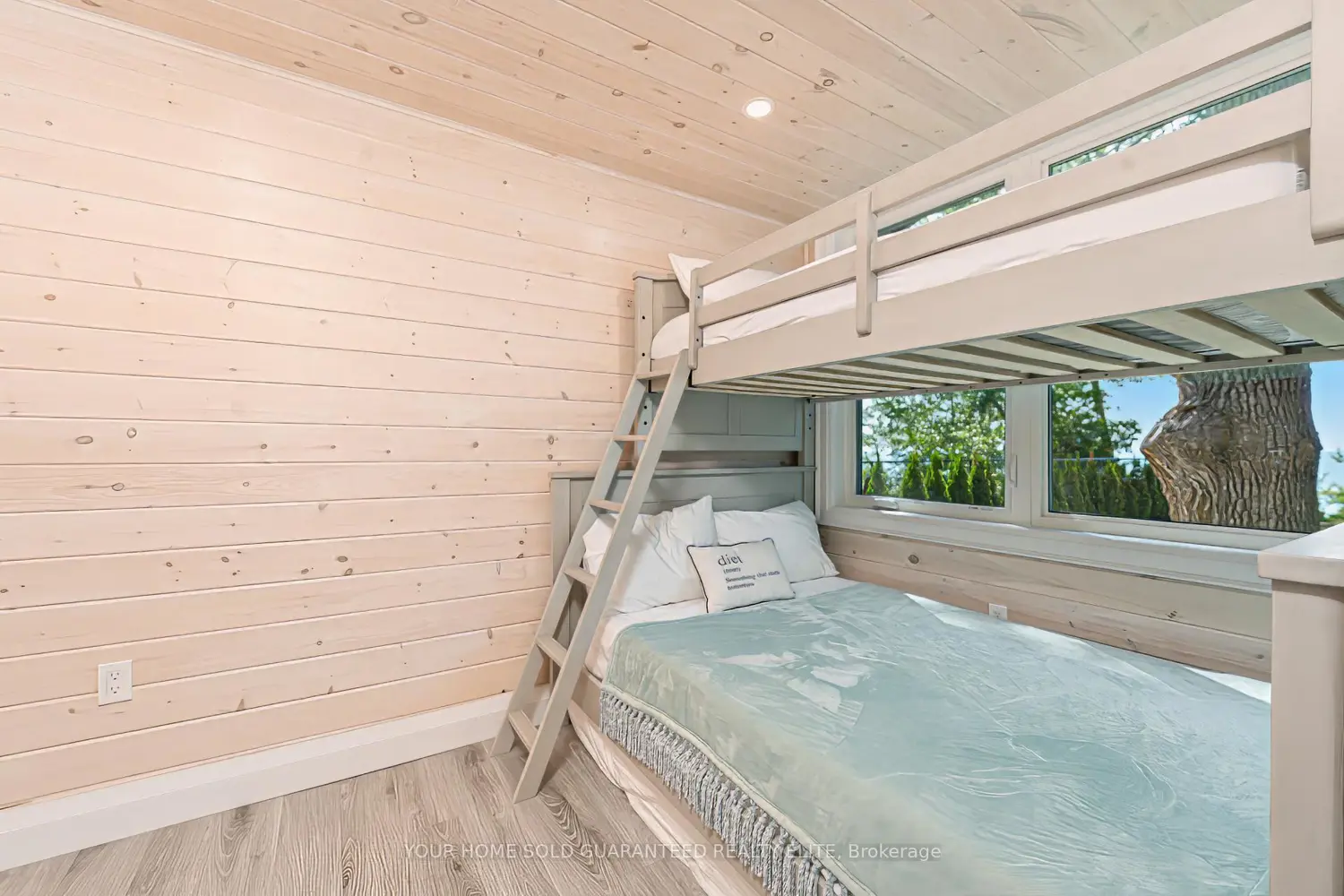 Additional image 11 of 71865 Sunview Avenue