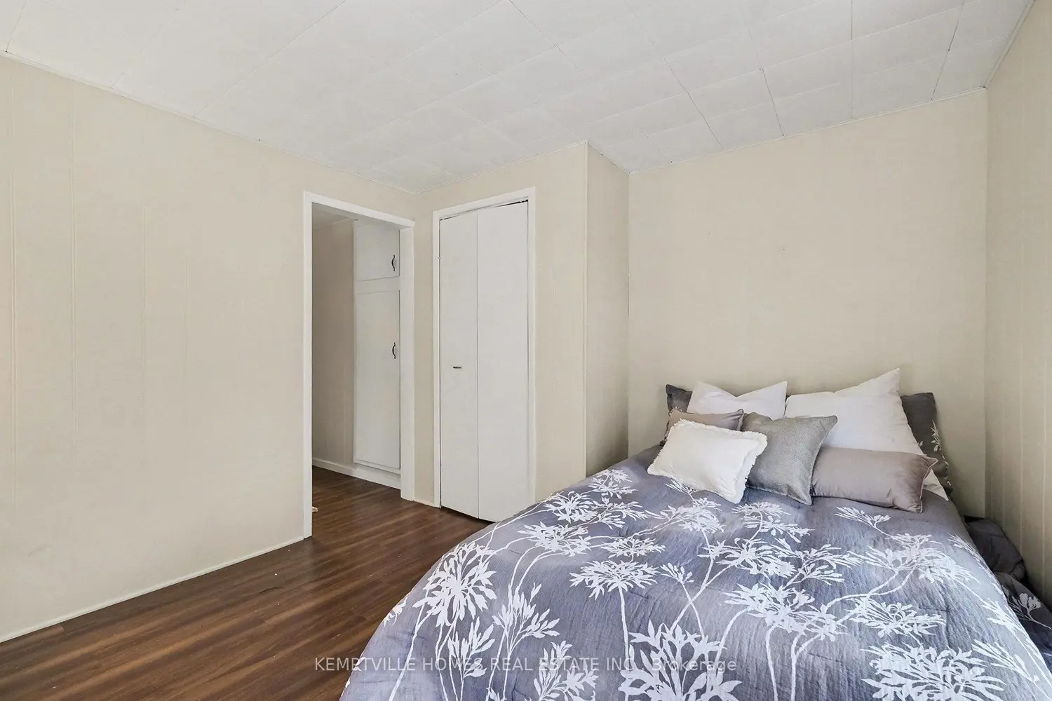 Additional image 14 of 803 St Lawrence Street