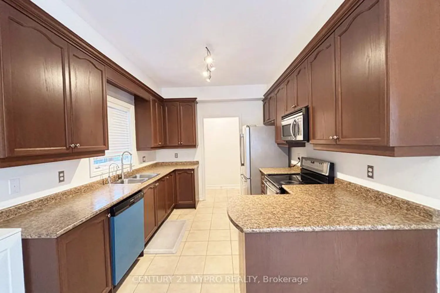 Additional image 6 of 2 Whitestone Drive