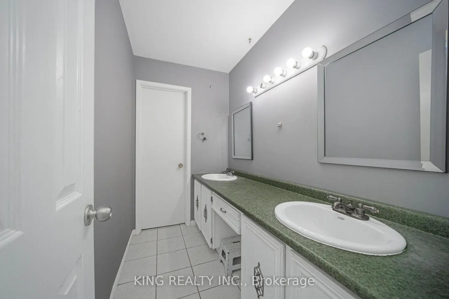 Additional image 9 of 5326 Ninth Line