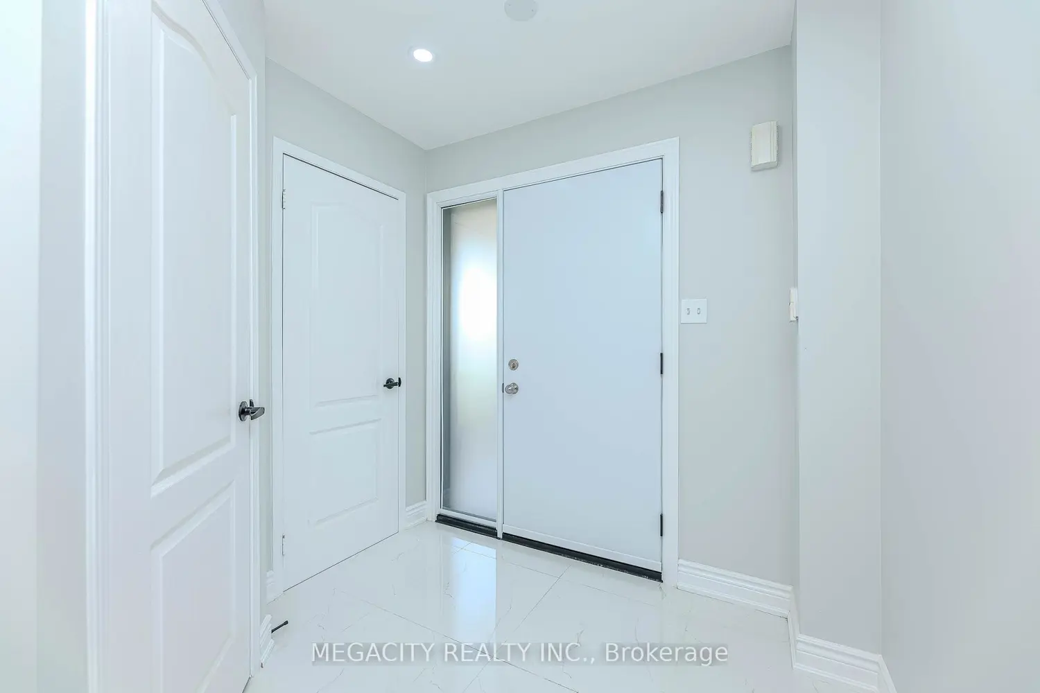 Additional image 3 of 6 Linderwood Drive