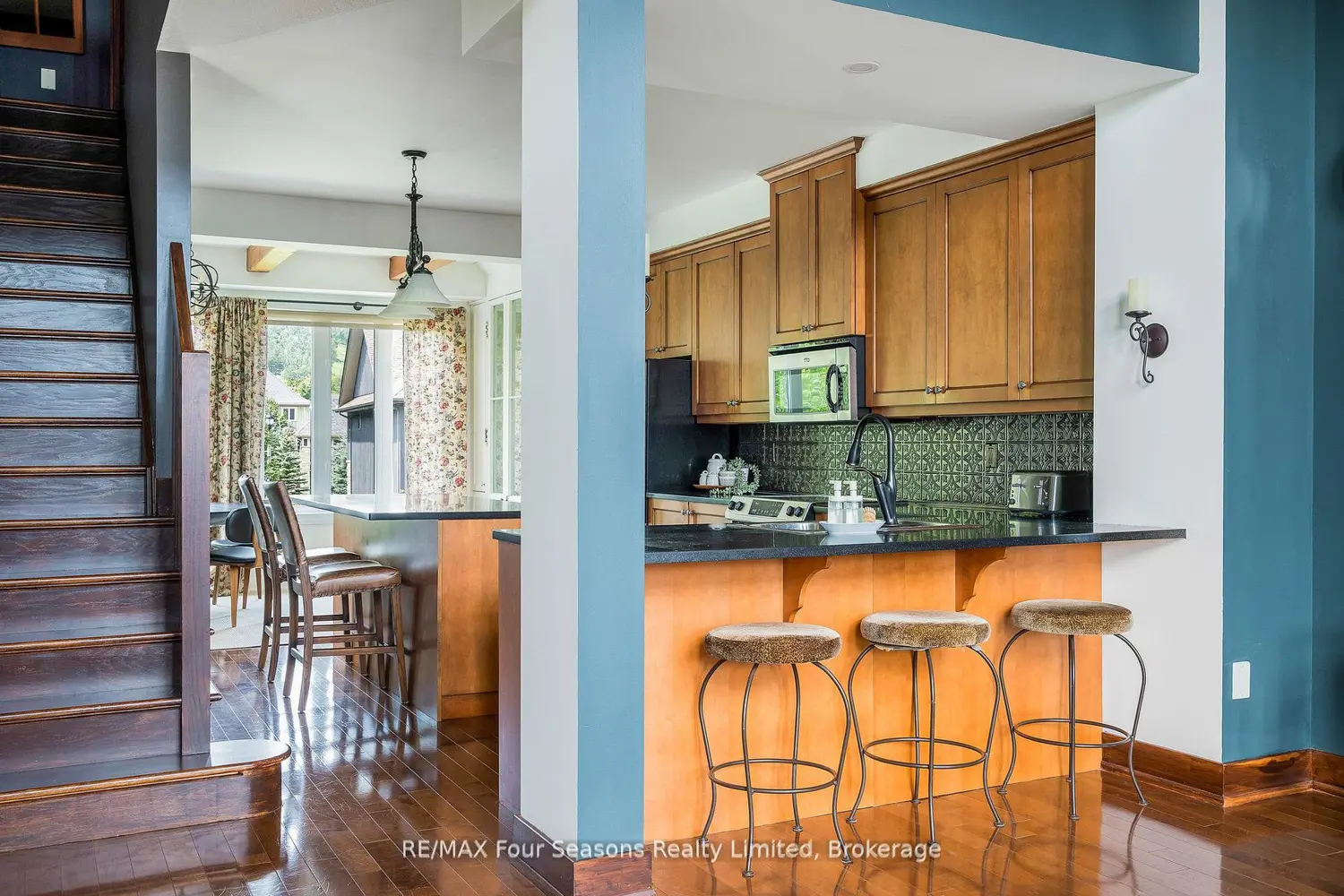 Additional image 4 of 106 Venture Boulevard