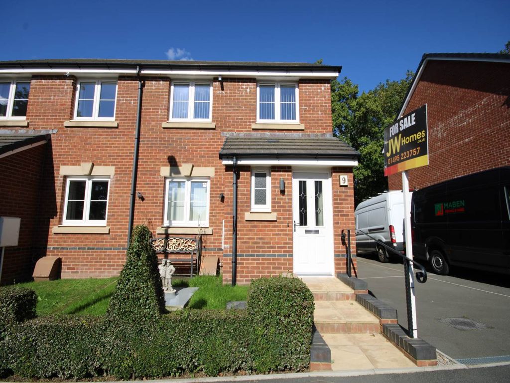 3 bed semi-detached house for saleBeech Avenue, Aberbargoed CF81
