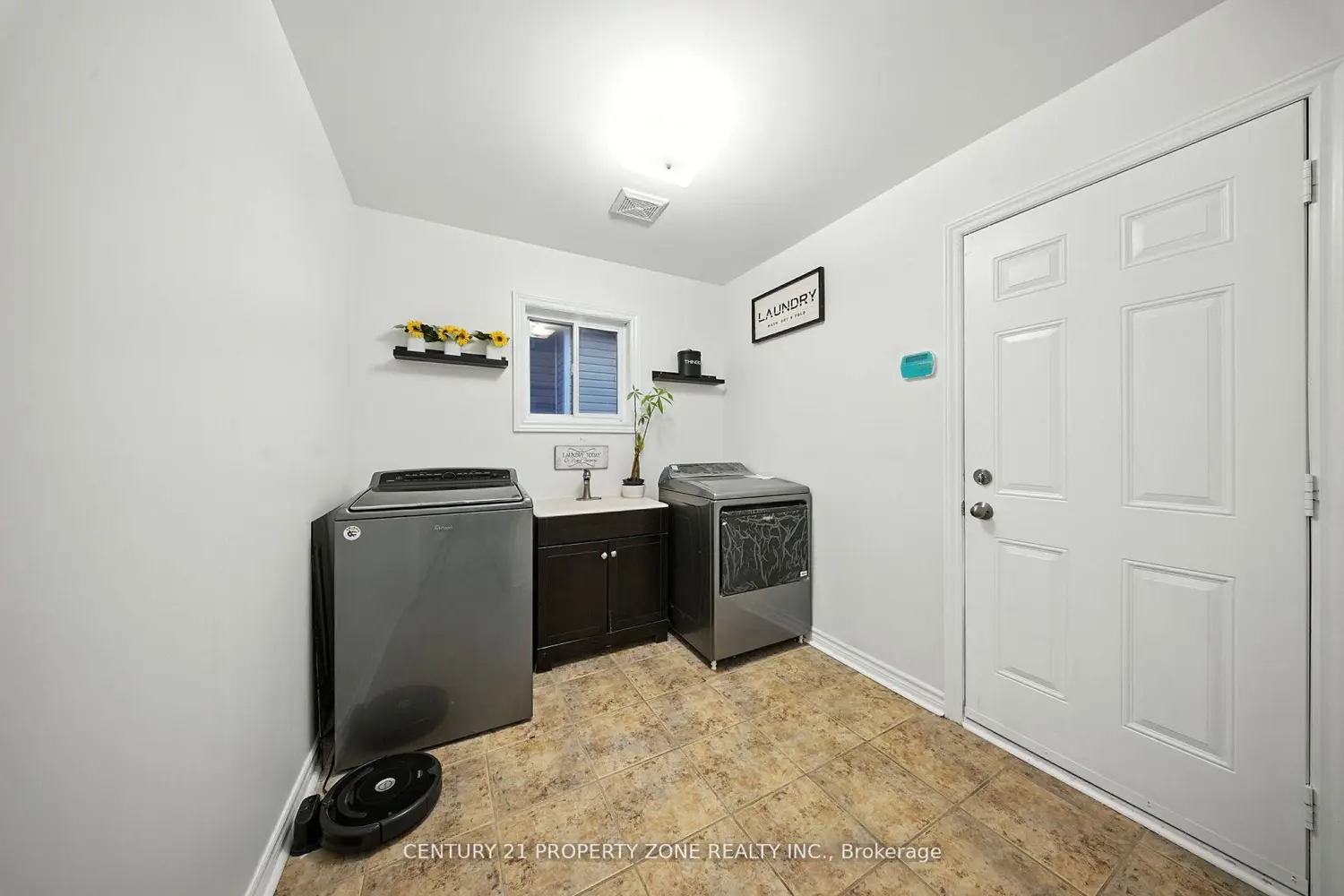 Additional image 9 of 652 Tully Crescent