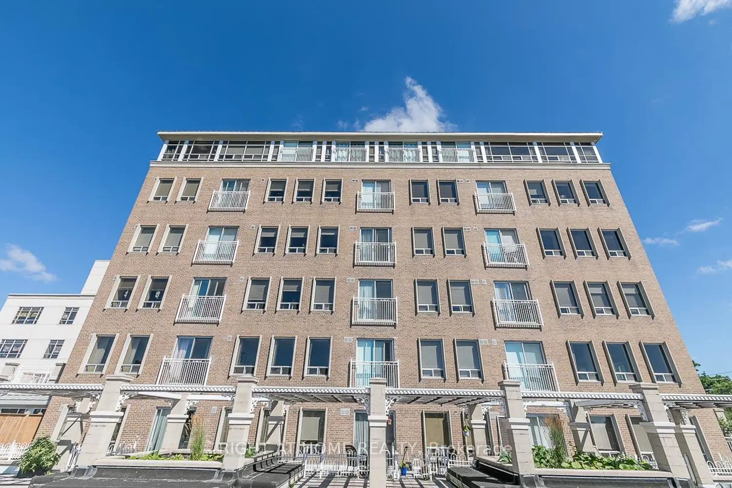 Additional image 15 of 74 Ross Street 53