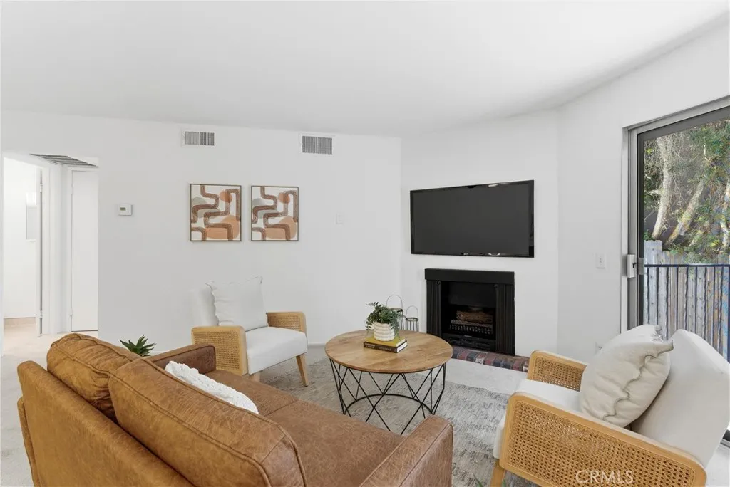 Additional image 4 of 1515 S Beverly Drive Unit 308, Los Angeles, CA 90035