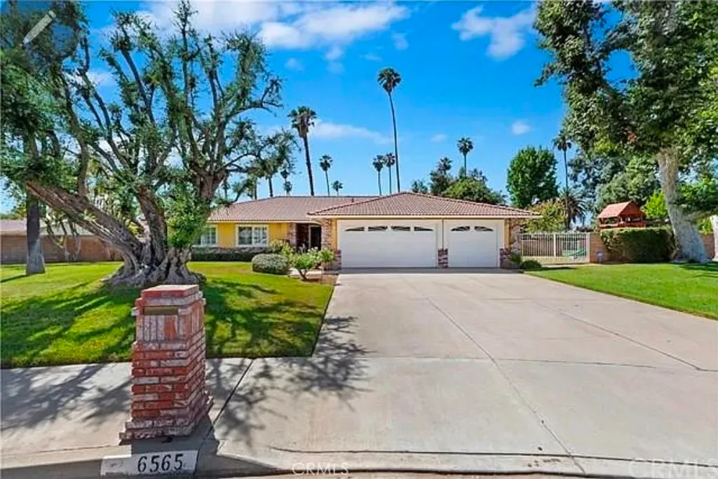 6565 Lorraine Dr, Riverside, CA 92506