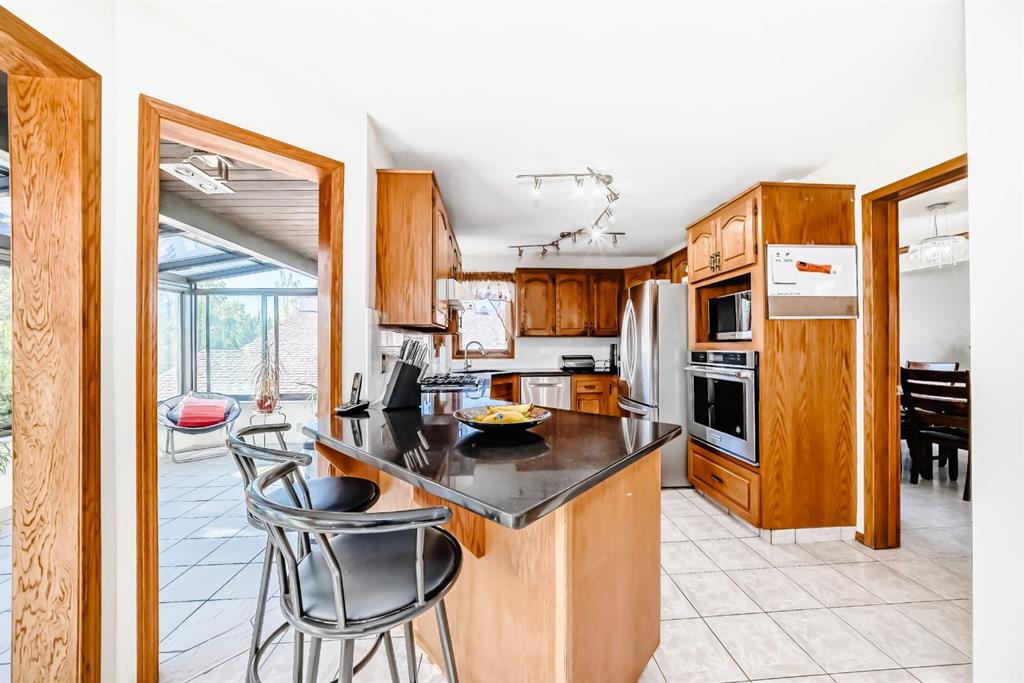 Additional image 5 of 142 Edgeview Road NW, Calgary, AB, T3A 4V1