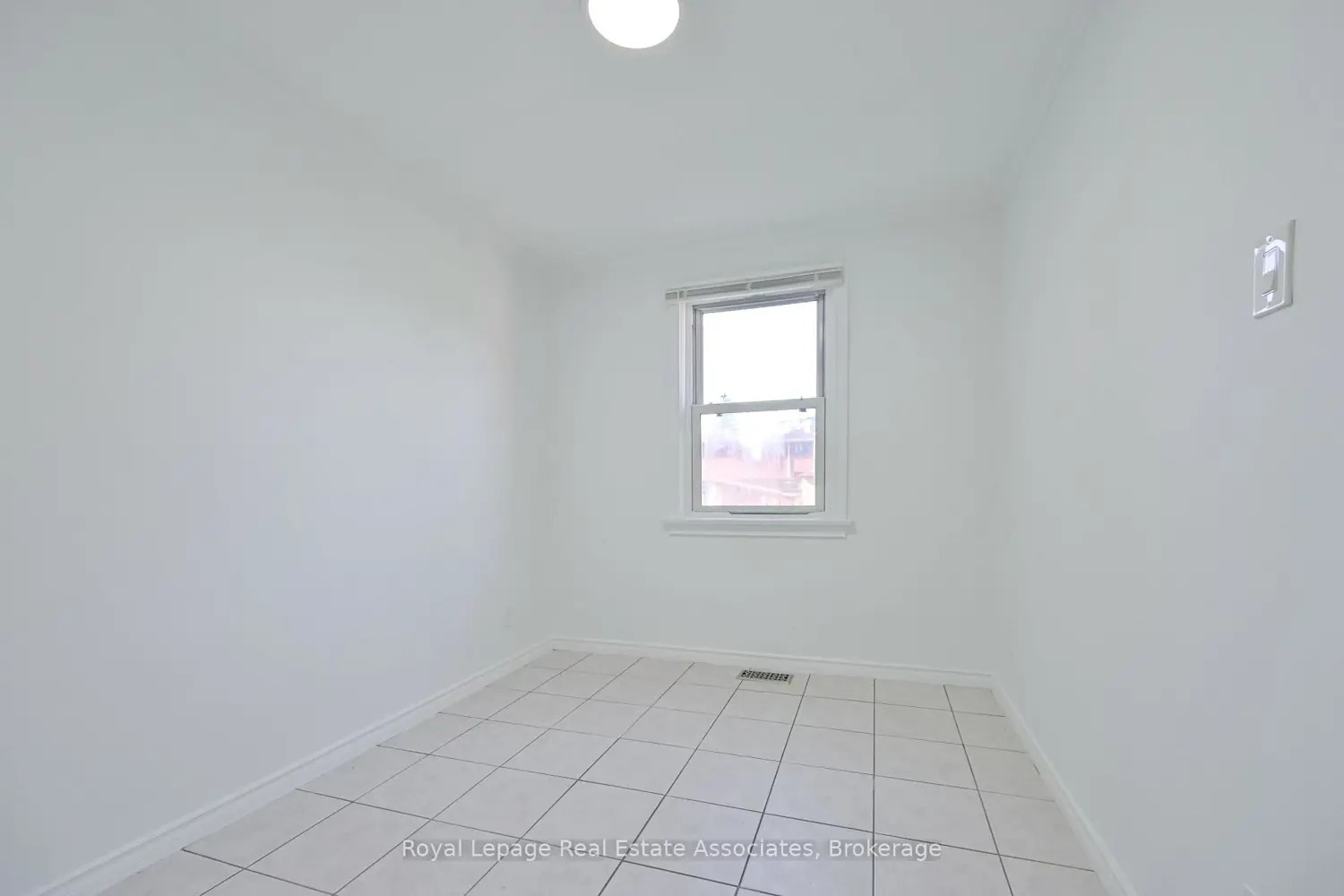 Additional image 8 of 20 East Drive