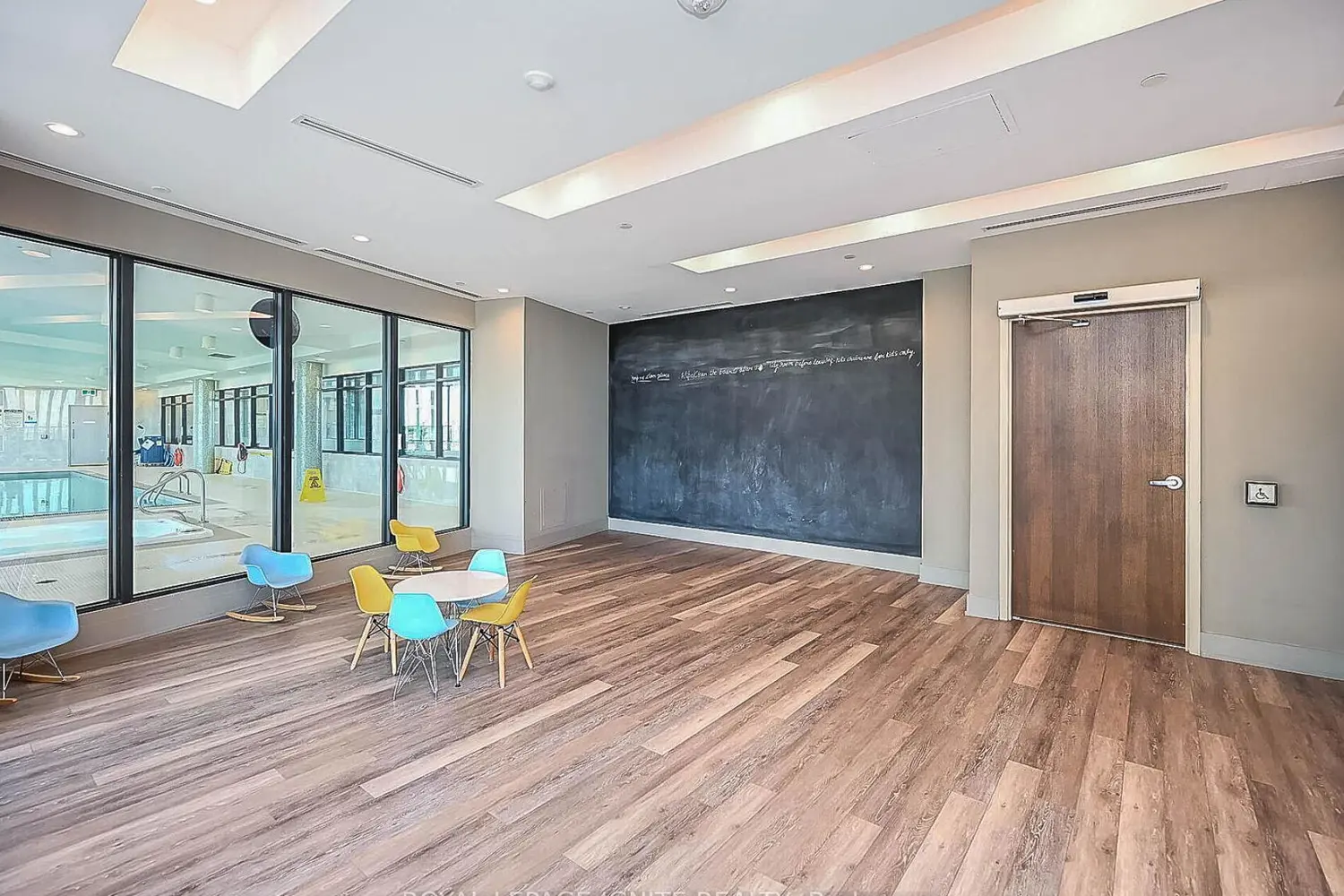 Additional image 16 of 35 Watergarden Drive 2516