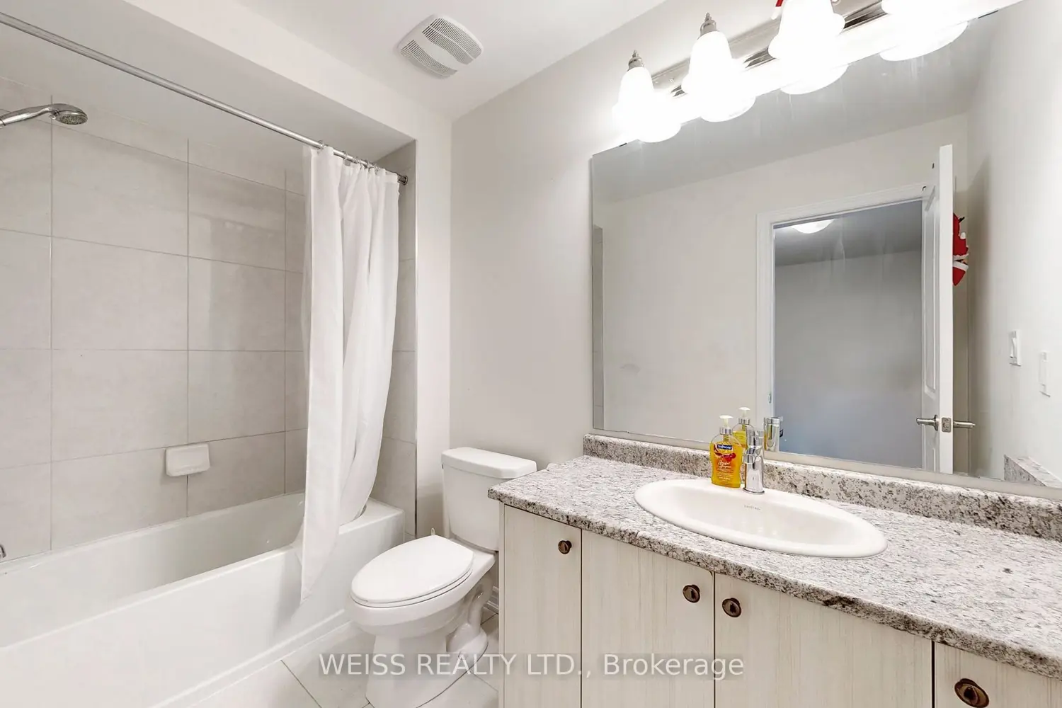 Additional image 16 of 6729 Thickson Road