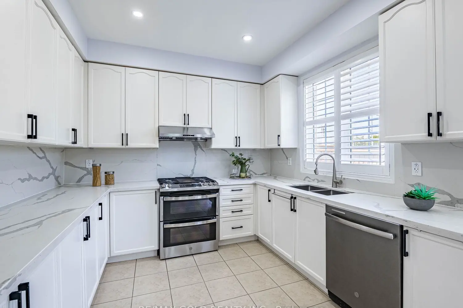 Additional image 7 of 36 Treegrove Crescent