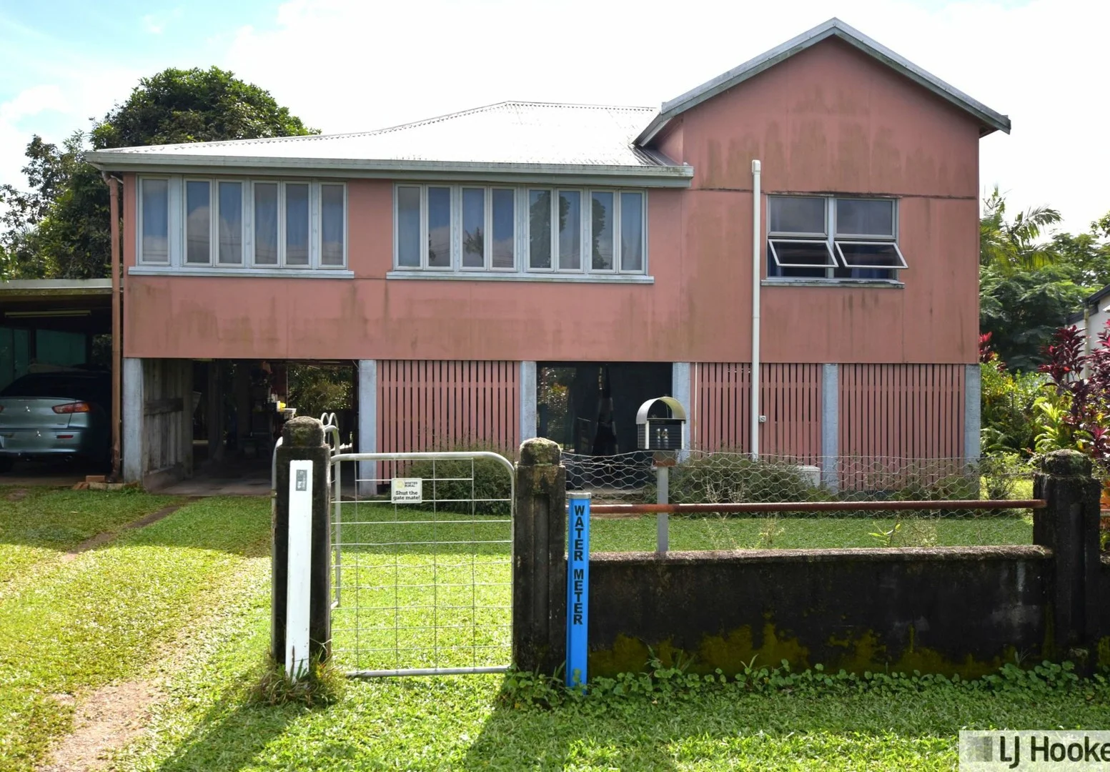 14 Webb Street, Tully QLD 4854