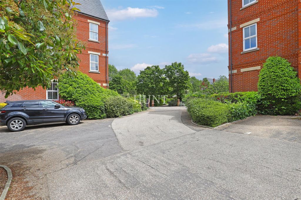Additional image 22 of 2 bed flat for saleSutherland House, Repton Park, Woodford Green IG8