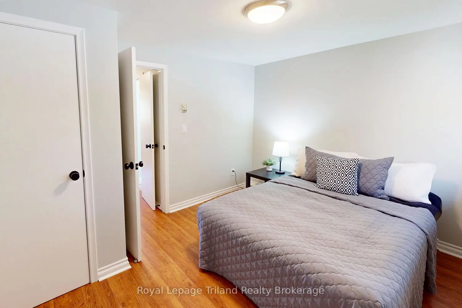 Additional image 14 of 648 Brant Street