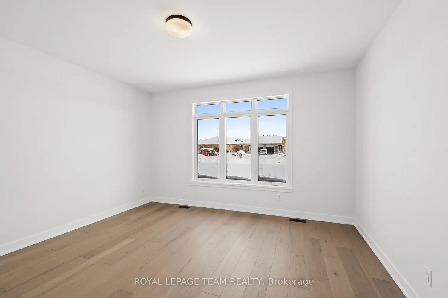 Additional image 10 of 1051 Moore Street