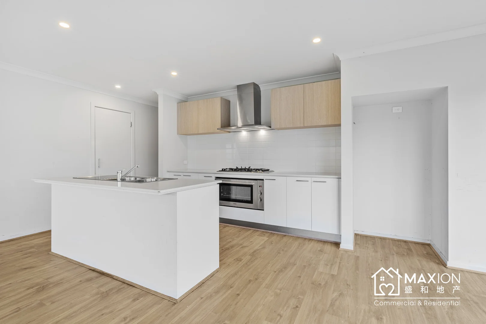 Additional image 2 of 18 Jaylie Street, Clyde North VIC 3978