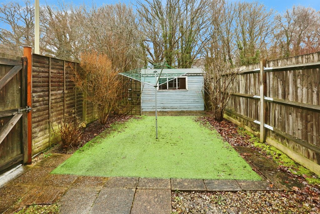 Additional image 19 of 2 bed end terrace house for saleTerrier Close, Hedge End, Southampton SO30