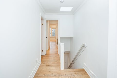 Additional image 8 of 218 Lee Avenue, Toronto, ON, M4E 2P3