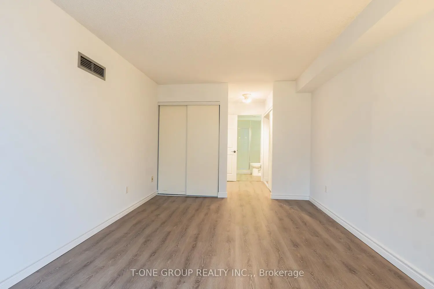 Additional image 3 of 29 Pemberton Avenue 605