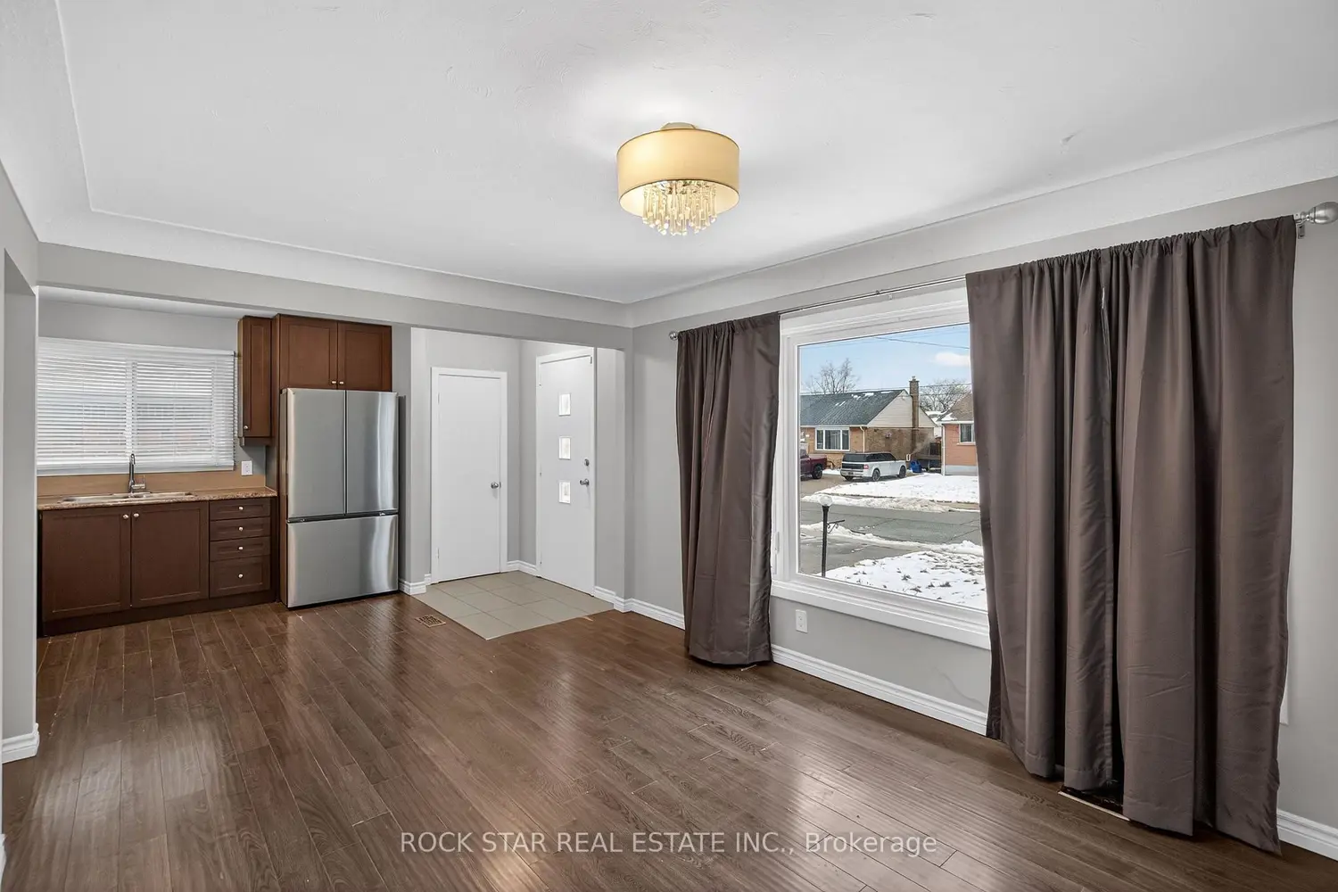 Additional image 5 of 399 East 15Th Street