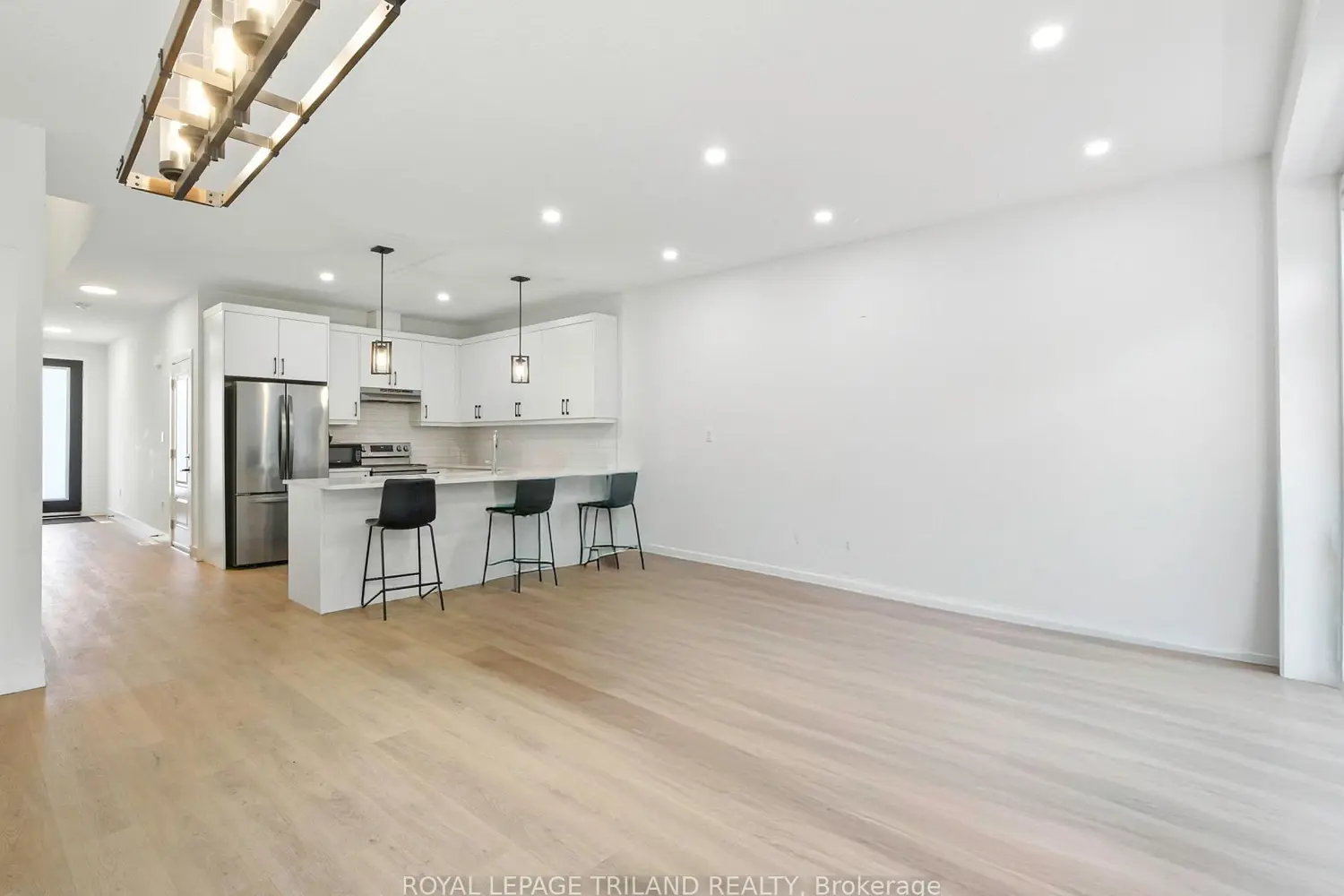 Additional image 4 of 1870 Aldersbrook Gate 28