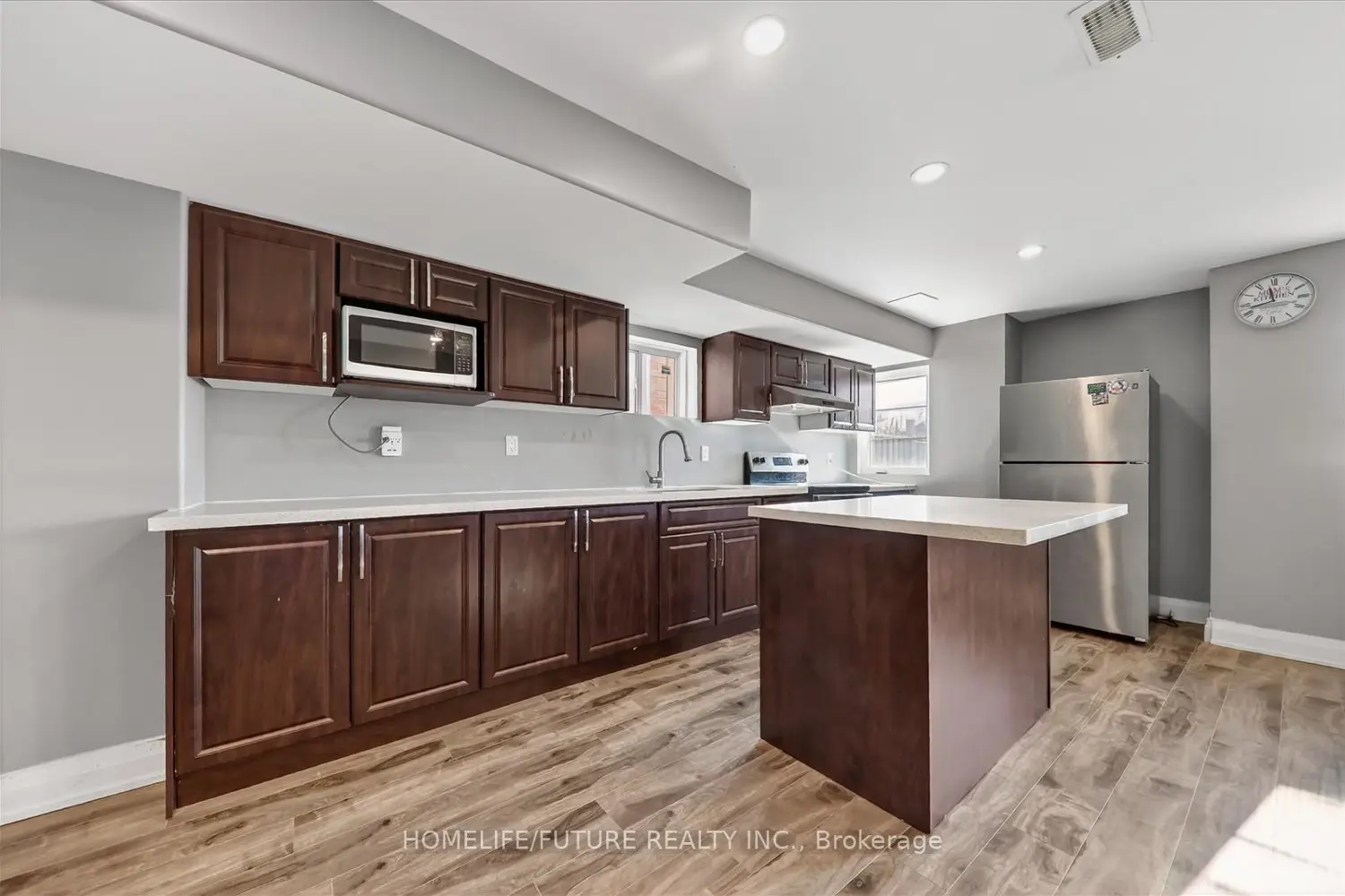 Additional image 17 of 1010 Dashwood Court