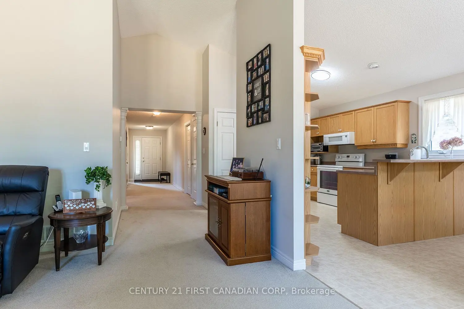 20 Windemere Place 18 photo 3