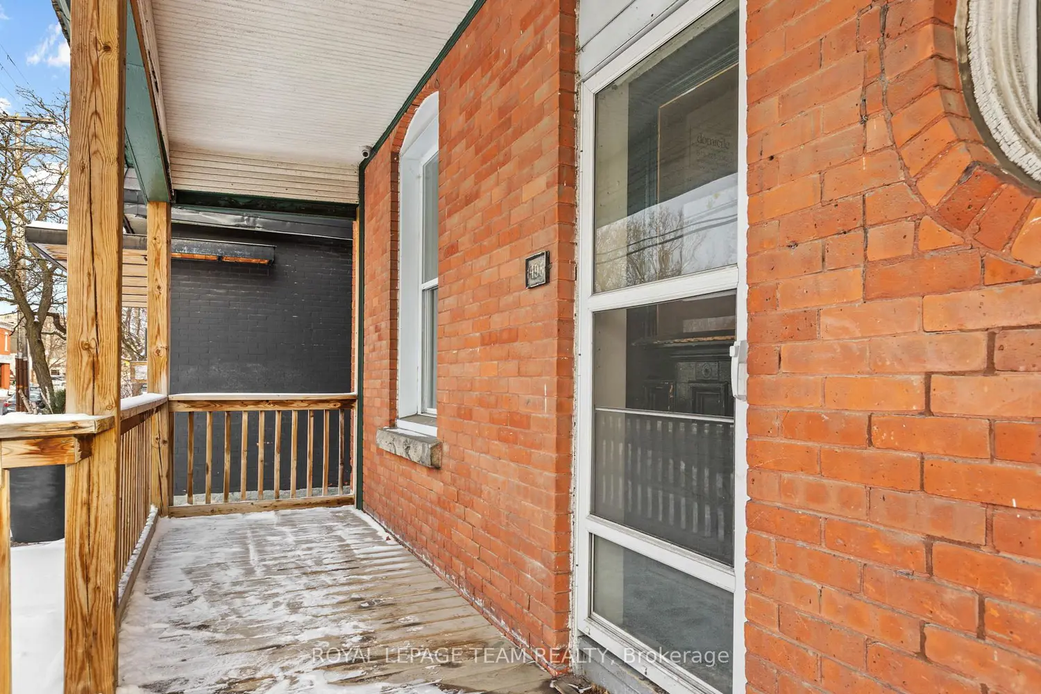 498 Gladstone Avenue photo 2