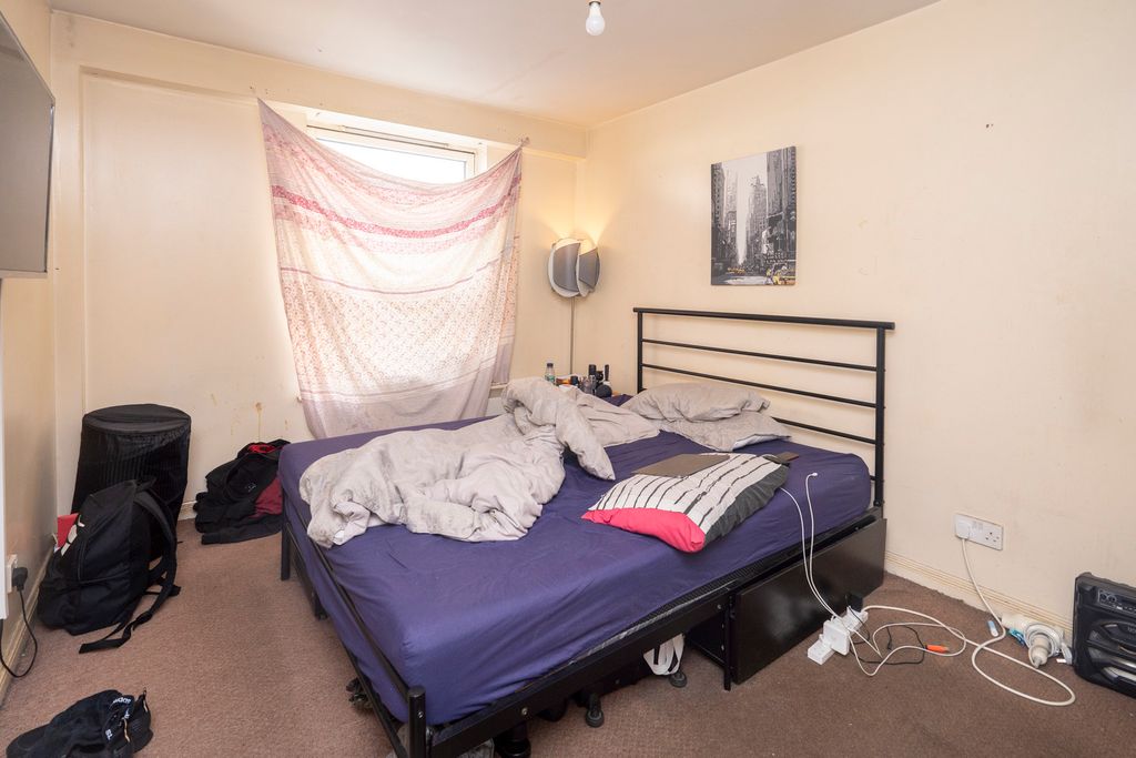 Additional image 9 of 2 bed flat for saleWallace Street, Glasgow G5