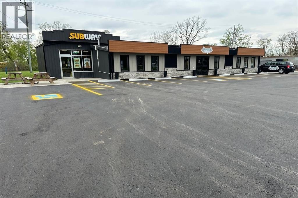 Additional image 8 of REAR SHOP-357 Queen Street, Essex, ON, N0R1G0