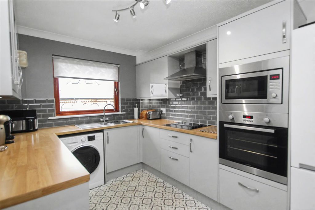 Additional image 7 of 2 bed flat for saleHyndford Road, Lanark ML11