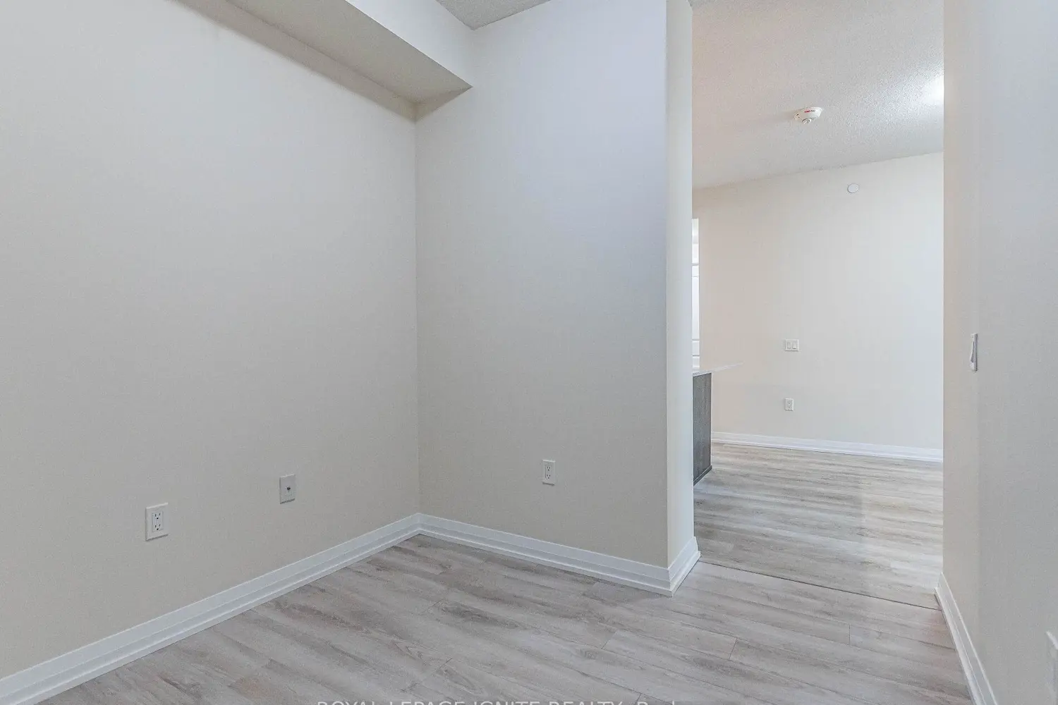 Additional image 12 of 35 Watergarden Drive 2516