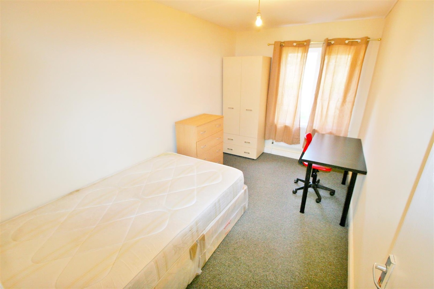 Additional image 6 of 3 Bed Flat, Orchard Lodge, LS6, N1 7GU