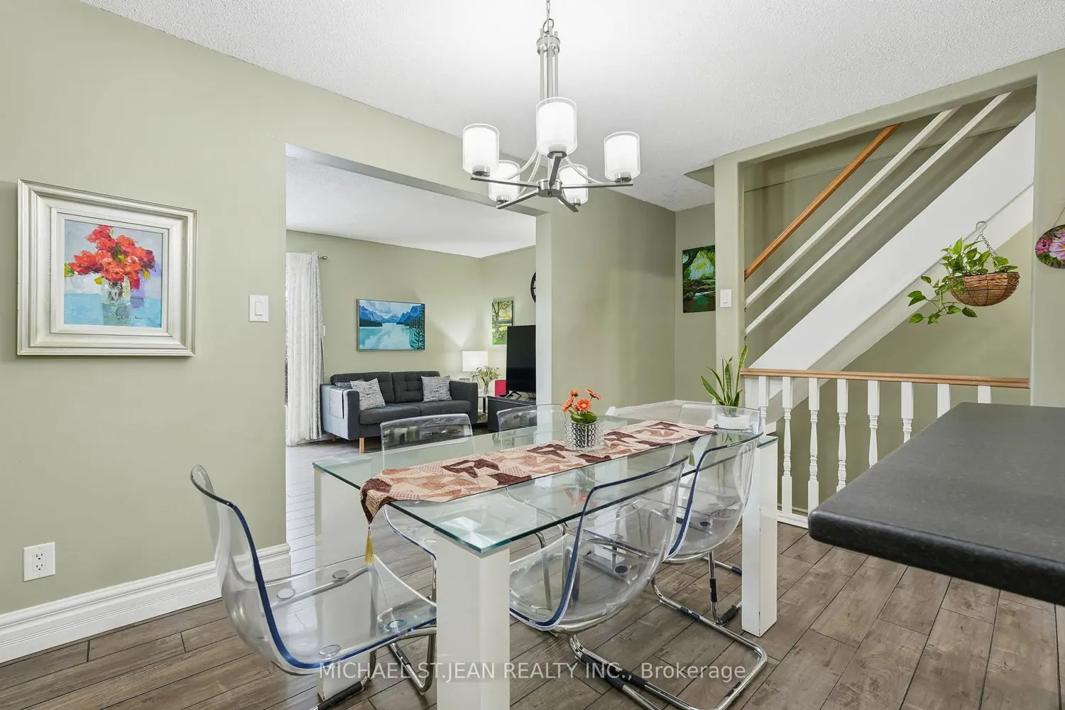 Additional image 8 of 1440 Garth Street 30