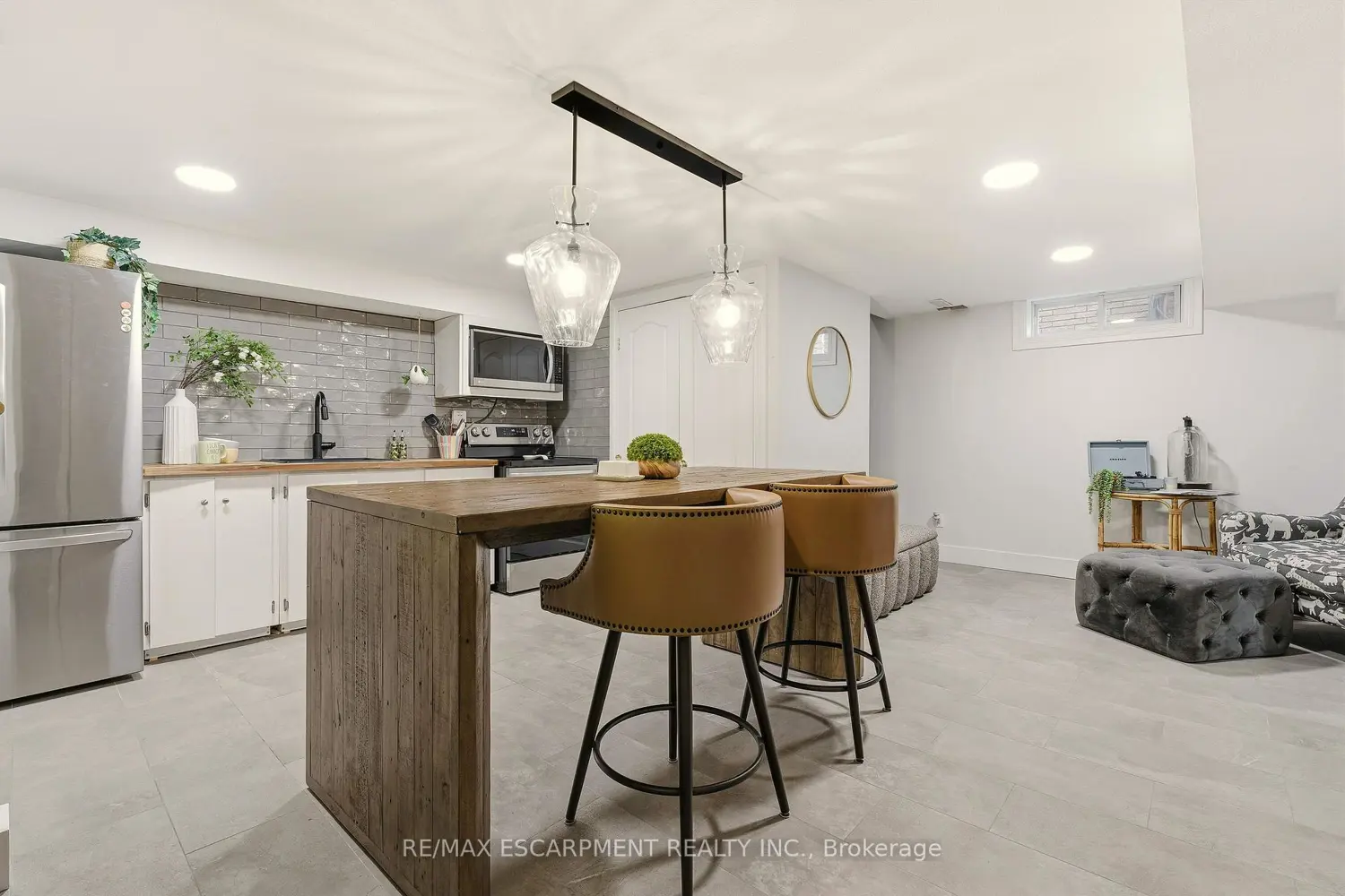 Additional image 18 of 82 Maple Drive