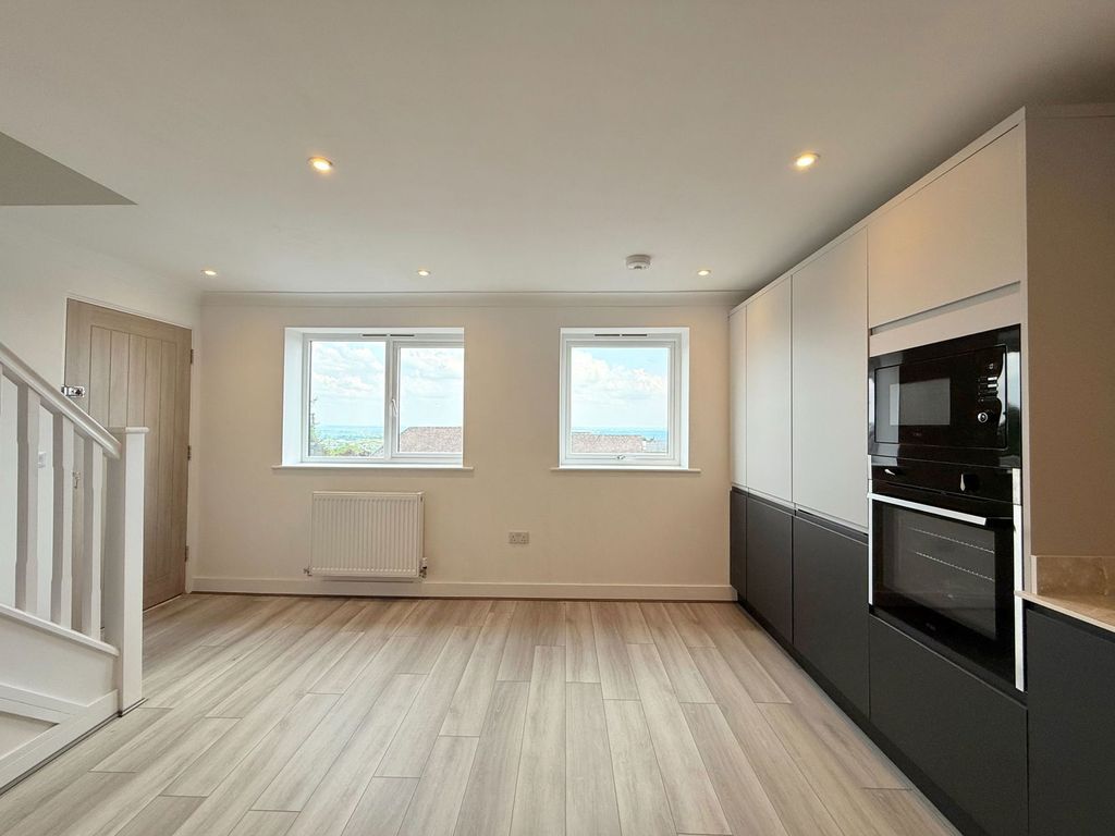 Additional image 4 of 3 bed flat for saleEdith Walk, Great Malvern, Worcestershire WR14