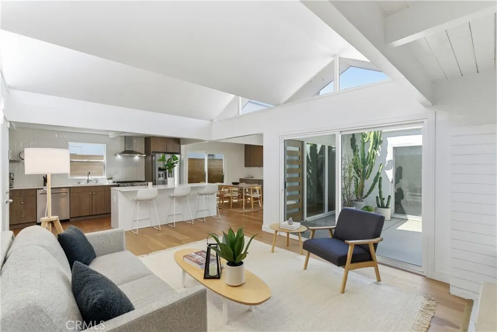 Additional image 3 of 258 Walnut St, Newport Beach, CA 92663